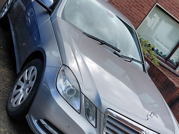 Mercedes-Benz E-Class Saloon, Diesel, 2012, Silver