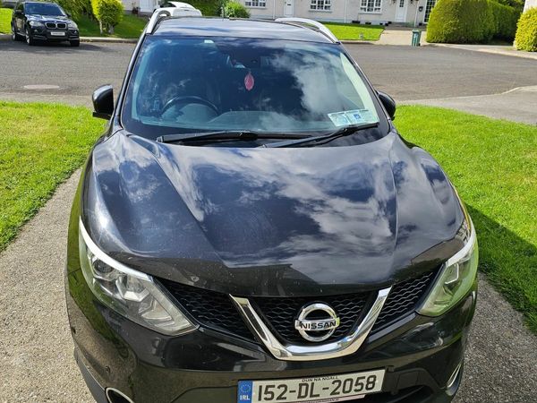 Nissan Qashqai Hatchback, Diesel, 2015, Black