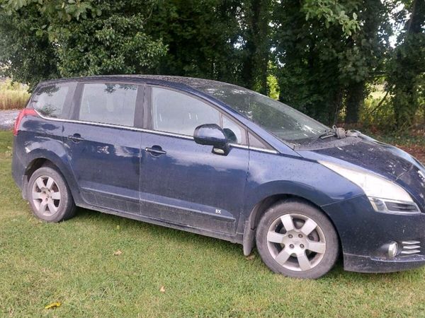 Peugeot 5008 MPV, Diesel, 2010, Blue