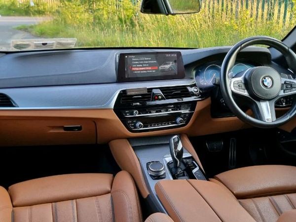 BMW 5-Series Saloon, Petrol Plug-in Hybrid, 2018, Black