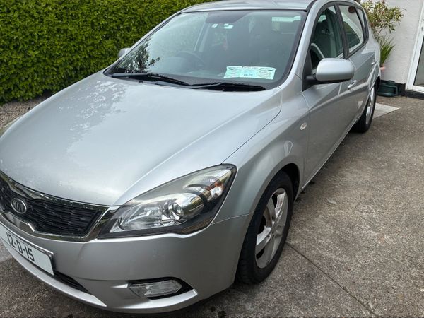 Kia Ceed MPV, Diesel, 2012, Silver
