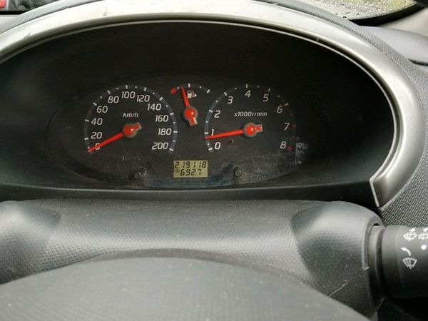 Nissan Micra Hatchback, Petrol, 2005, Silver