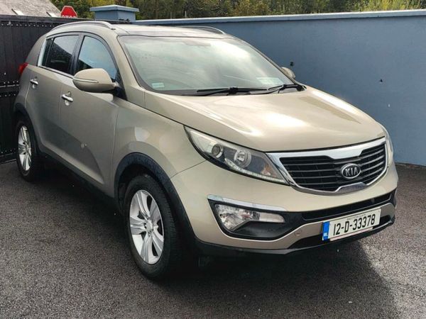 Kia Sportage SUV, Diesel, 2012, Silver
