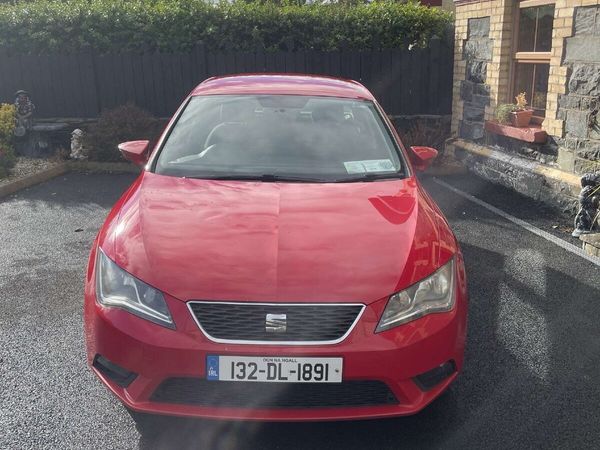 SEAT Leon Hatchback, Diesel, 2013, Red