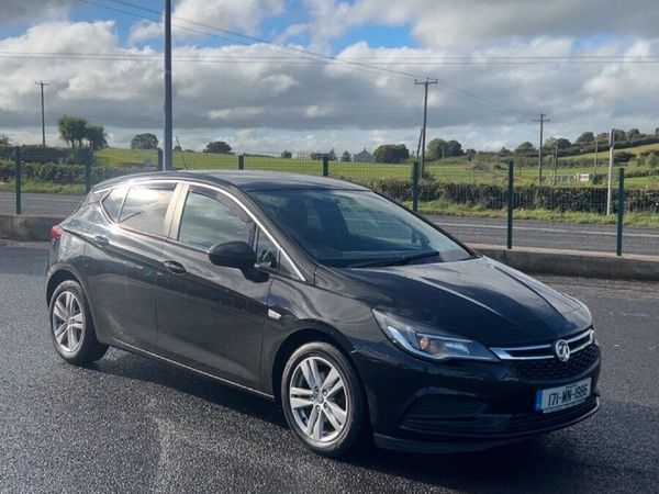 Vauxhall Astra Hatchback, Diesel, 2017, Black
