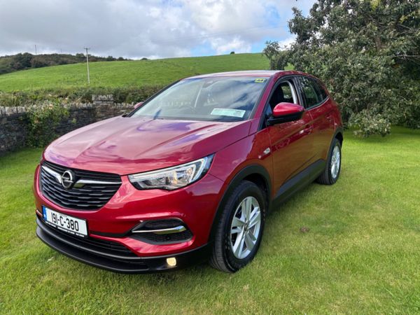 Opel Grandland X MPV, Diesel, 2019, Red