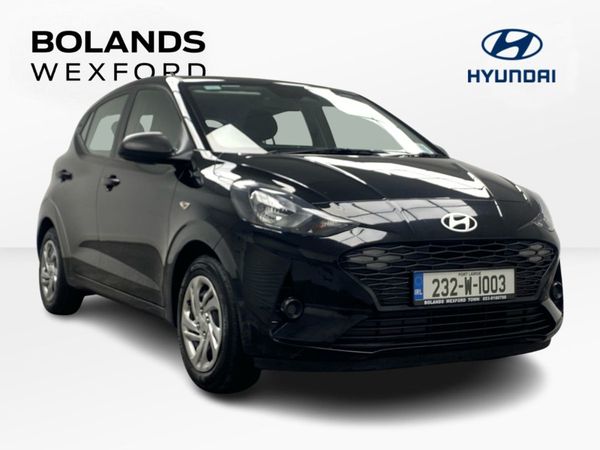 Hyundai i10 Hatchback, Petrol, 2023, Black