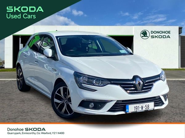 Renault Megane Hatchback, Petrol, 2019, White