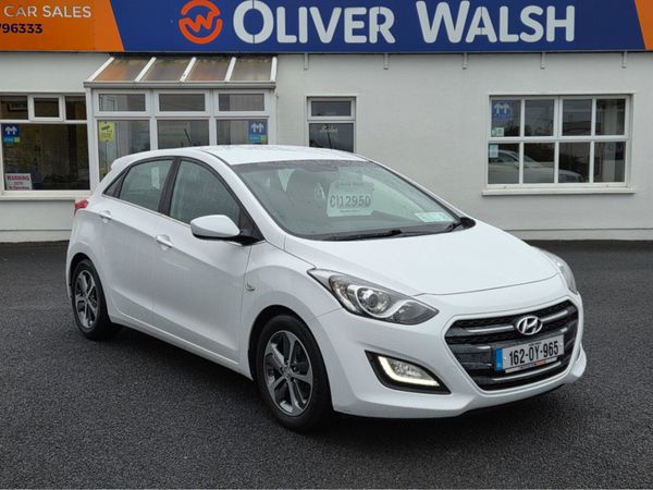 Hyundai i30 Hatchback, Petrol, 2016, White
