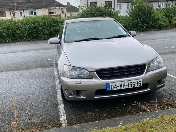 Lexus IS Saloon, Petrol, 2004, Silver