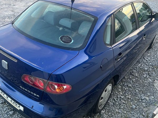 SEAT Cordoba Saloon, Petrol, 2003, Blue