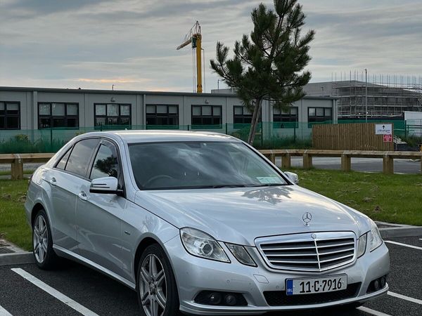 Mercedes-Benz E-Class Saloon, Diesel, 2011, Silver