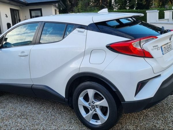 Toyota C-HR Hatchback, Petrol Hybrid, 2017, White