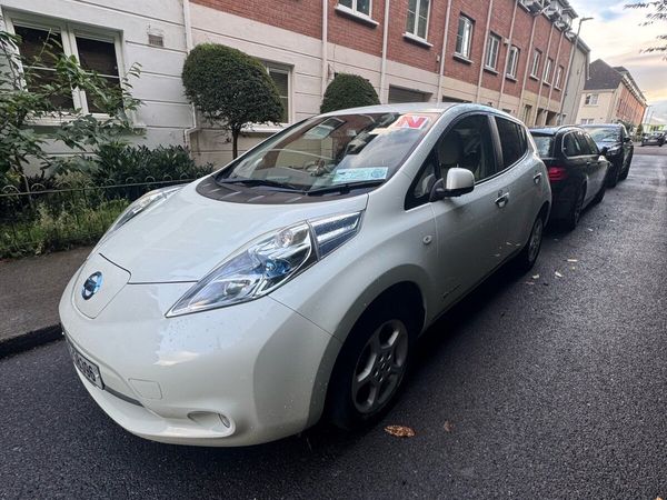 Nissan Leaf Hatchback, Electric, 2012, White