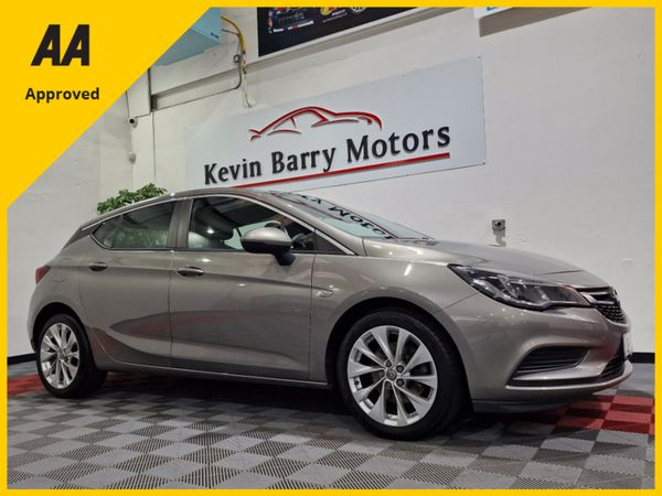Opel Astra Hatchback, Diesel, 2016, Grey