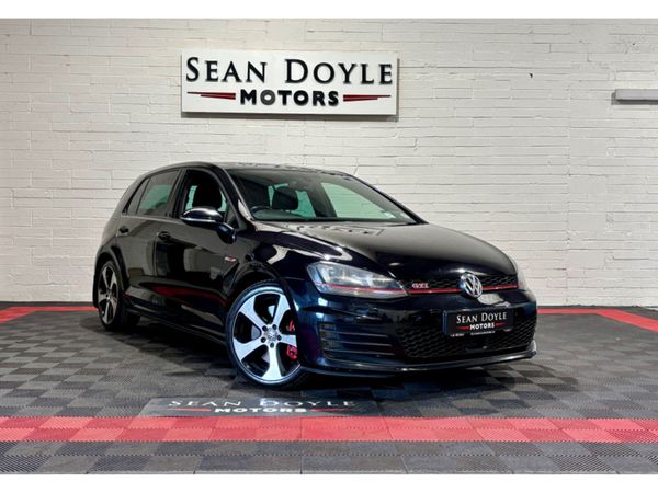 Volkswagen Golf Hatchback, Petrol, 2013, Black