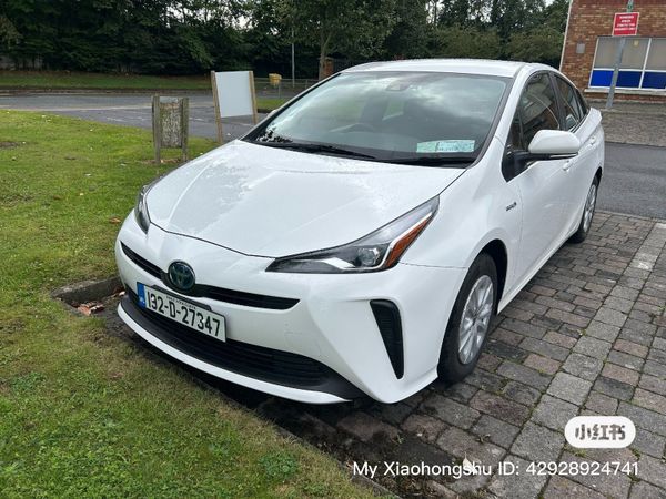 Toyota Prius Hatchback, Petrol Hybrid, 2019, White