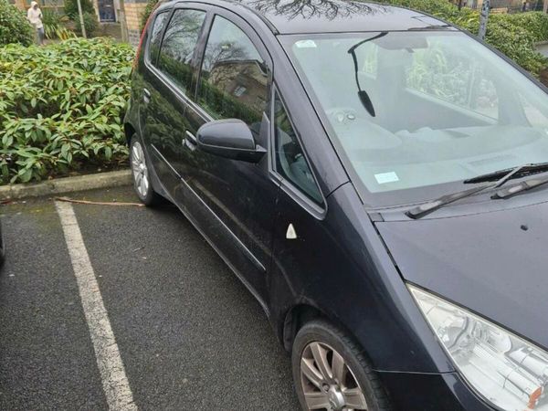 Mitsubishi Colt MPV, Petrol, 2009, Black
