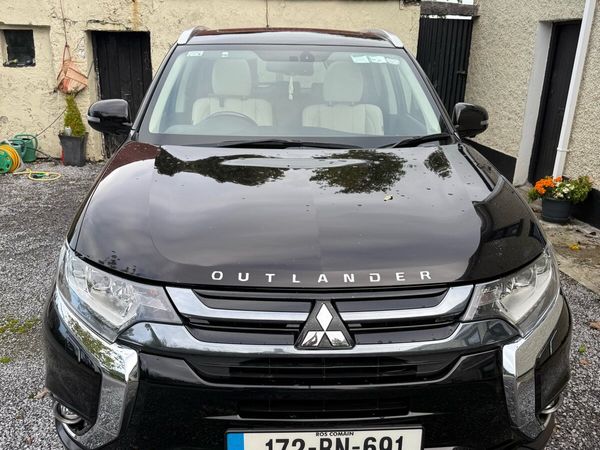 Mitsubishi Outlander SUV, Petrol Plug-in Hybrid, 2017, Black