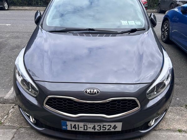 Kia Ceed Hatchback, Petrol, 2014, Silver