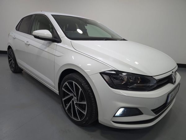 Volkswagen Polo Hatchback, Petrol, 2018, White