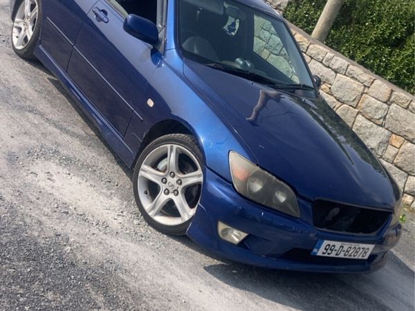Lexus IS Saloon, Petrol, 1999, Blue