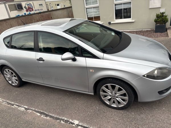 SEAT Leon Hatchback, Diesel, 2009, Silver
