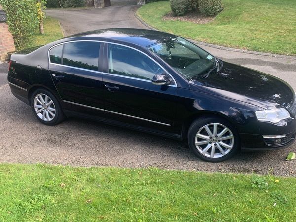 Volkswagen Passat Saloon, Diesel, 2010, Black