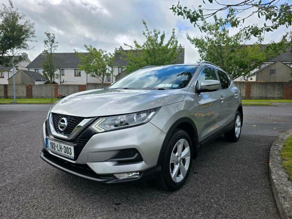 Nissan Qashqai MPV, Petrol, 2019, Grey