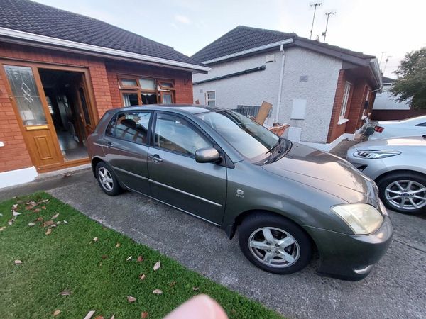 Toyota Corolla Hatchback, Petrol, 2003, Grey