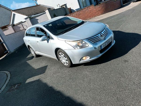 Toyota Avensis Estate, Diesel, 2011, Silver