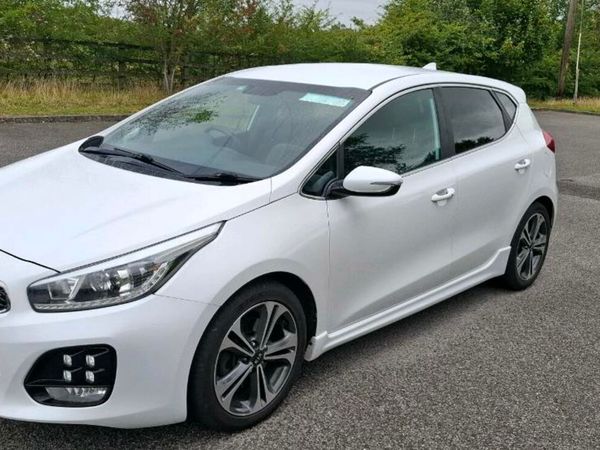 Kia Ceed Hatchback, Diesel, 2018, White