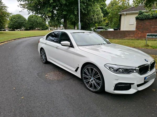 BMW 5-Series Saloon, Petrol Plug-in Hybrid, 2017, White