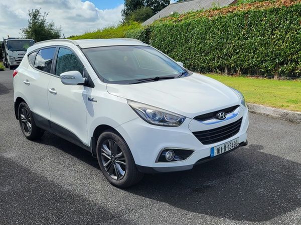 Hyundai ix35 SUV, Diesel, 2016, White