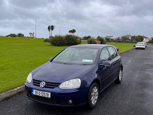 Volkswagen Golf Hatchback, Petrol, 2009, Blue