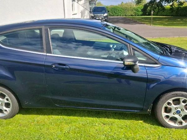 Ford Fiesta Hatchback, Petrol, 2012, Blue