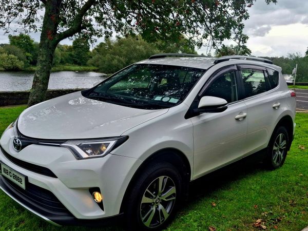 Toyota RAV4 SUV, Diesel, 2016, White