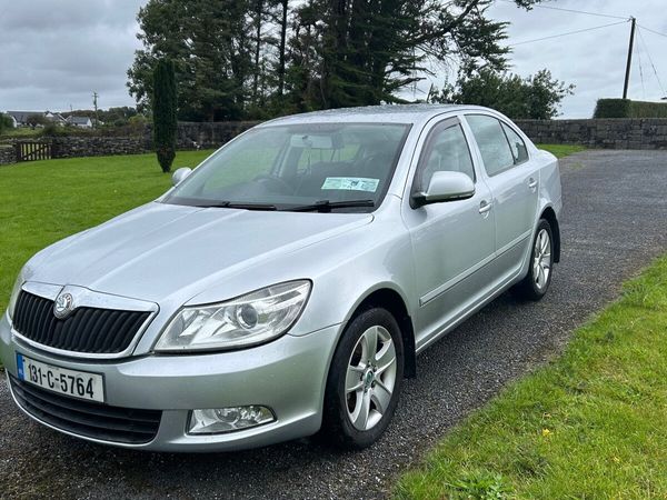 Skoda Octavia Saloon, Diesel, 2013, Silver