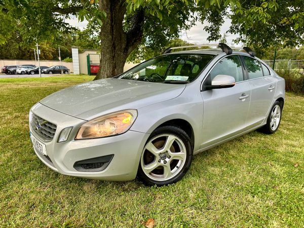 Volvo S60 Saloon, Diesel, 2011, Silver