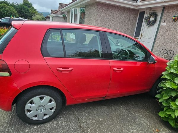 Volkswagen Golf Hatchback, Diesel, 2010, Red