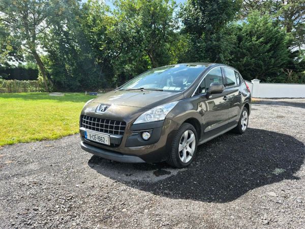 Peugeot 3008 MPV, Diesel, 2011, Brown