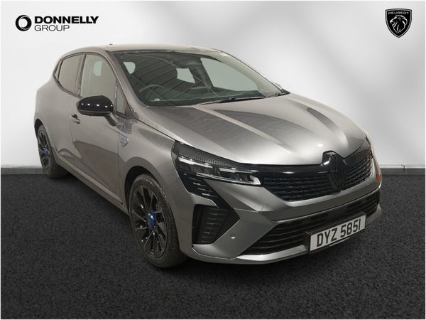 Renault Clio Hatchback, Petrol, 2025, 