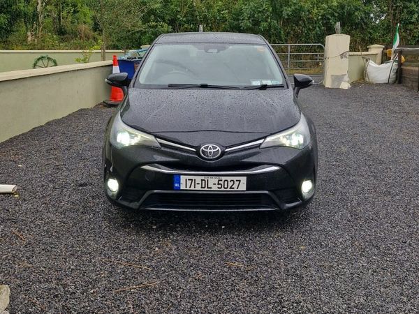 Toyota Avensis Saloon, Diesel, 2017, Black
