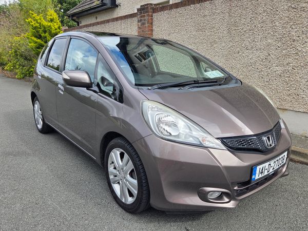 Honda Jazz Hatchback, Petrol, 2014, Gold