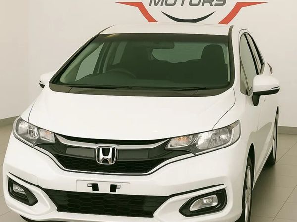 Honda Fit Hatchback, Petrol Hybrid, 2019, White