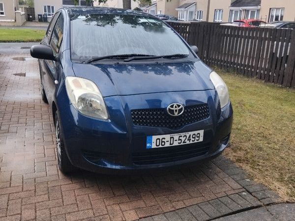 Toyota Yaris Hatchback, Petrol, 2006, Blue