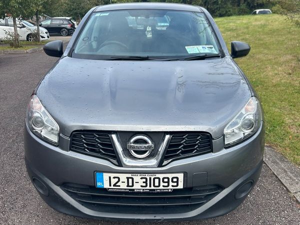 Nissan Qashqai Hatchback, Diesel, 2012, Grey