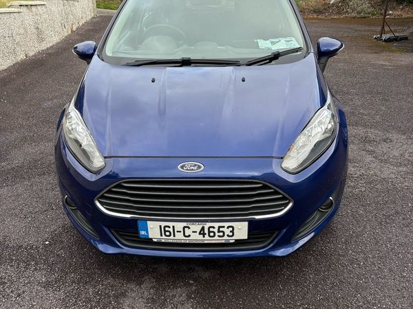 Ford Fiesta Hatchback, Petrol, 2016, Blue