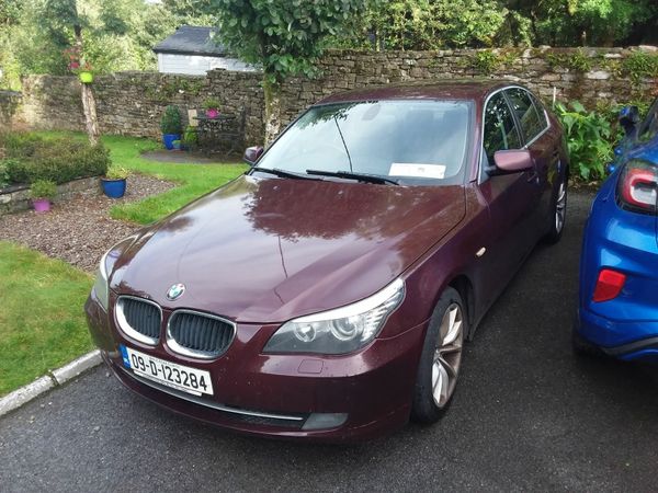 BMW 5-Series Saloon, Diesel, 2009, Red