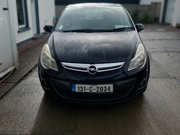 Opel Corsa Hatchback, Petrol, 2013, Black